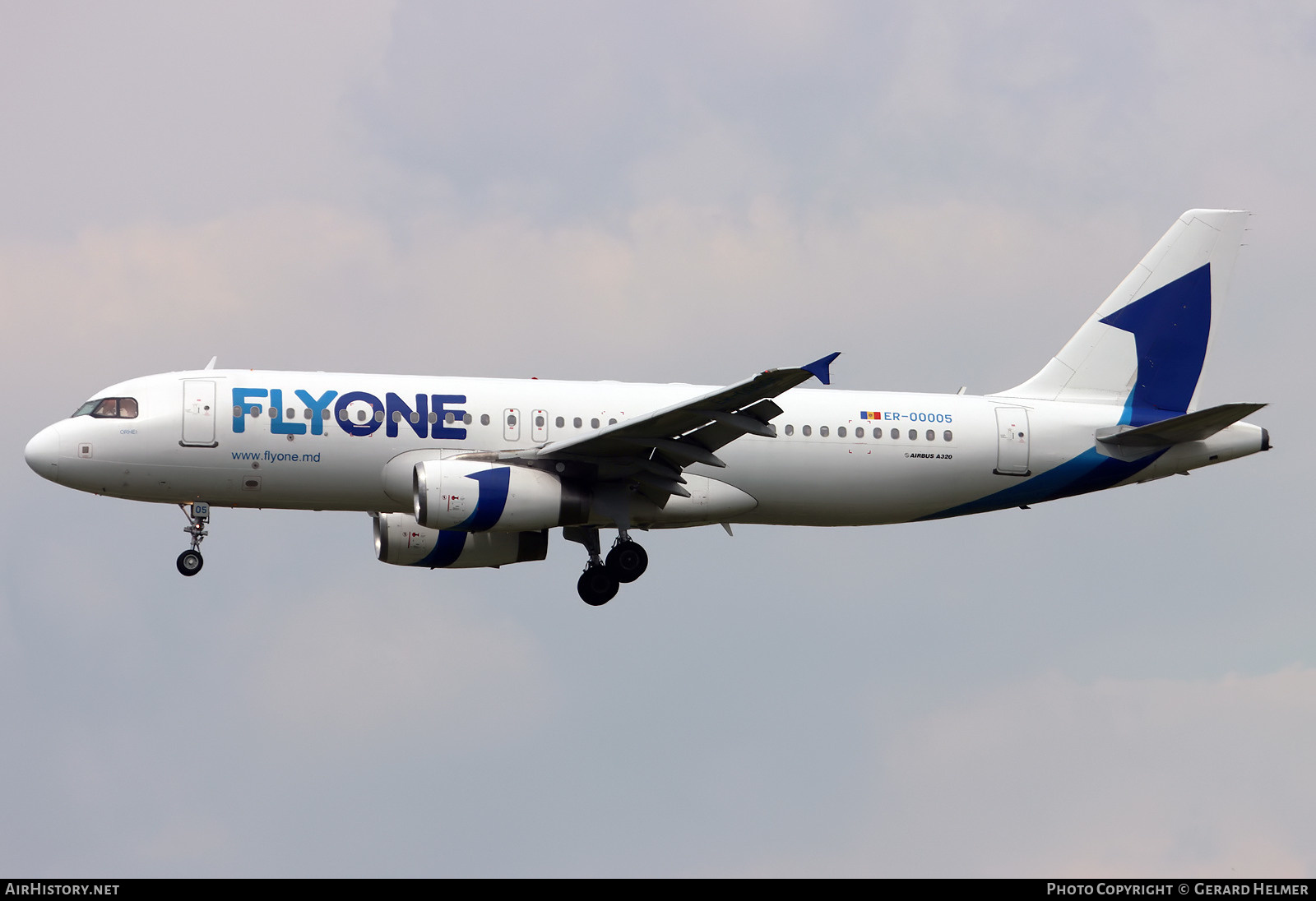 Aircraft Photo of ER-00005 | Airbus A320-232 | FlyOne | AirHistory.net #476660