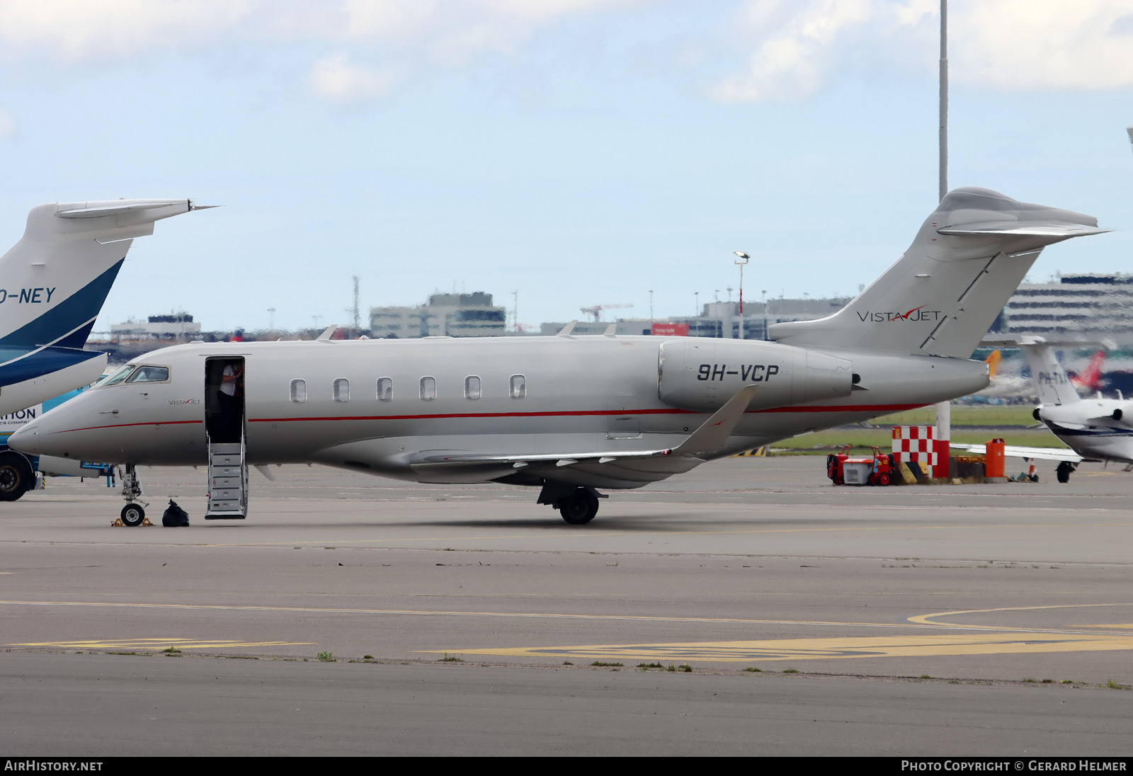 Aircraft Photo of 9H-VCP | Bombardier Challenger 350 (BD-100-1A10) | VistaJet | AirHistory.net #476675