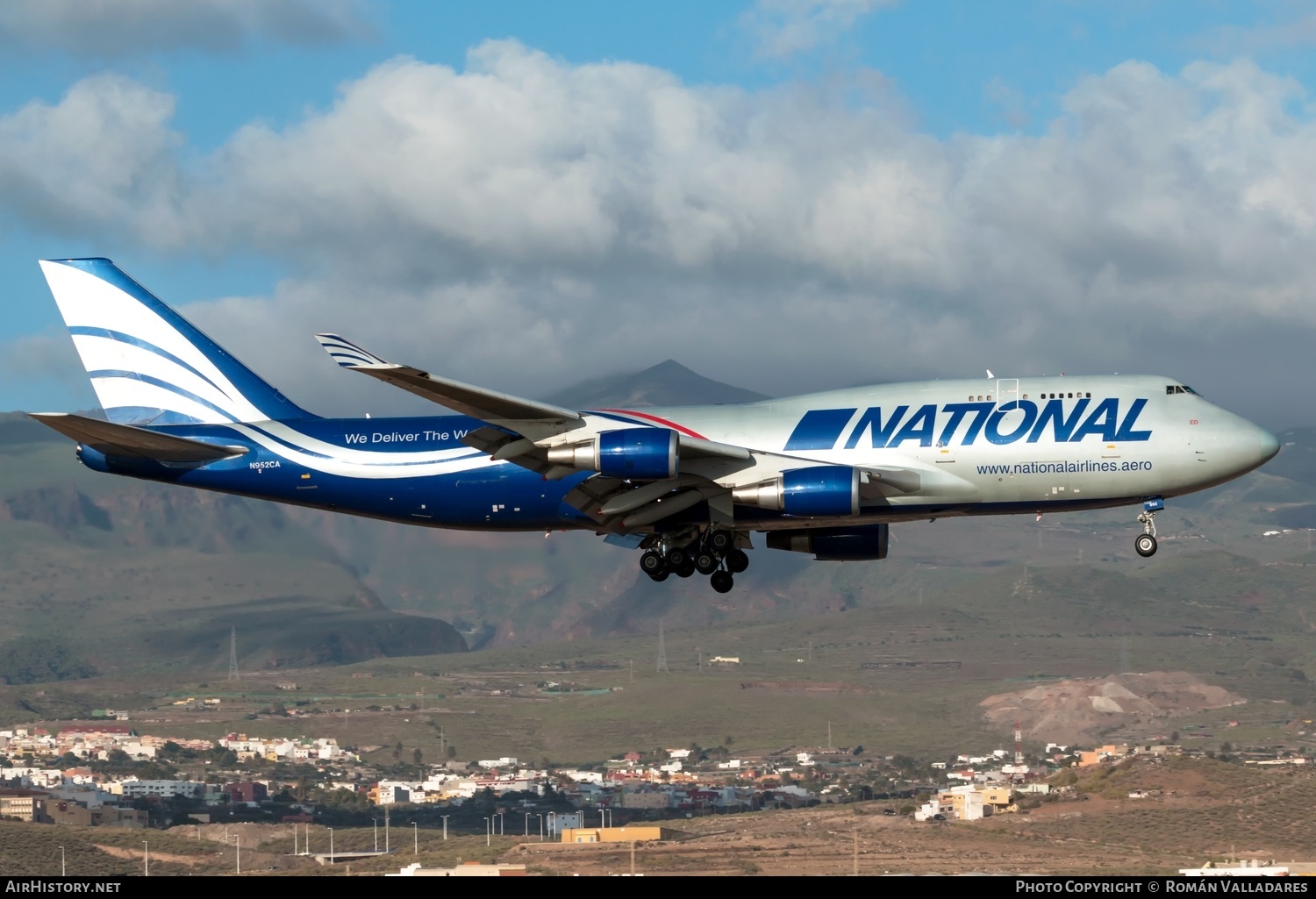 Aircraft Photo of N952CA | Boeing 747-428M(BCF) | National Airlines | AirHistory.net #476734