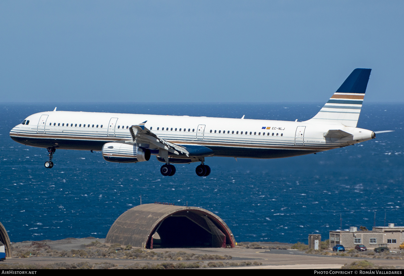 Aircraft Photo of EC-NLJ | Airbus A321-231 | Privilege Style | AirHistory.net #476752