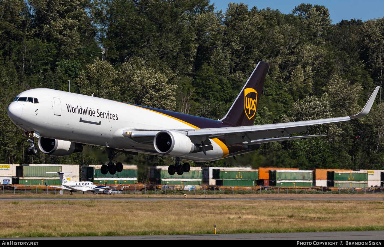 Aircraft Photo of N339UP | Boeing 767-34AF/ER | United Parcel Service - UPS | AirHistory.net #476778