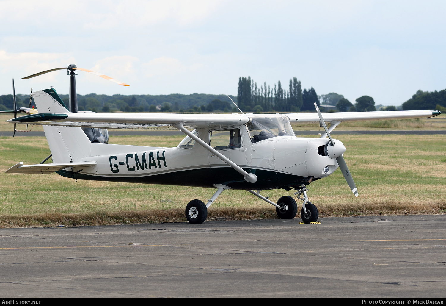Aircraft Photo of G-CMAH | Cessna 152 | AirHistory.net #476797