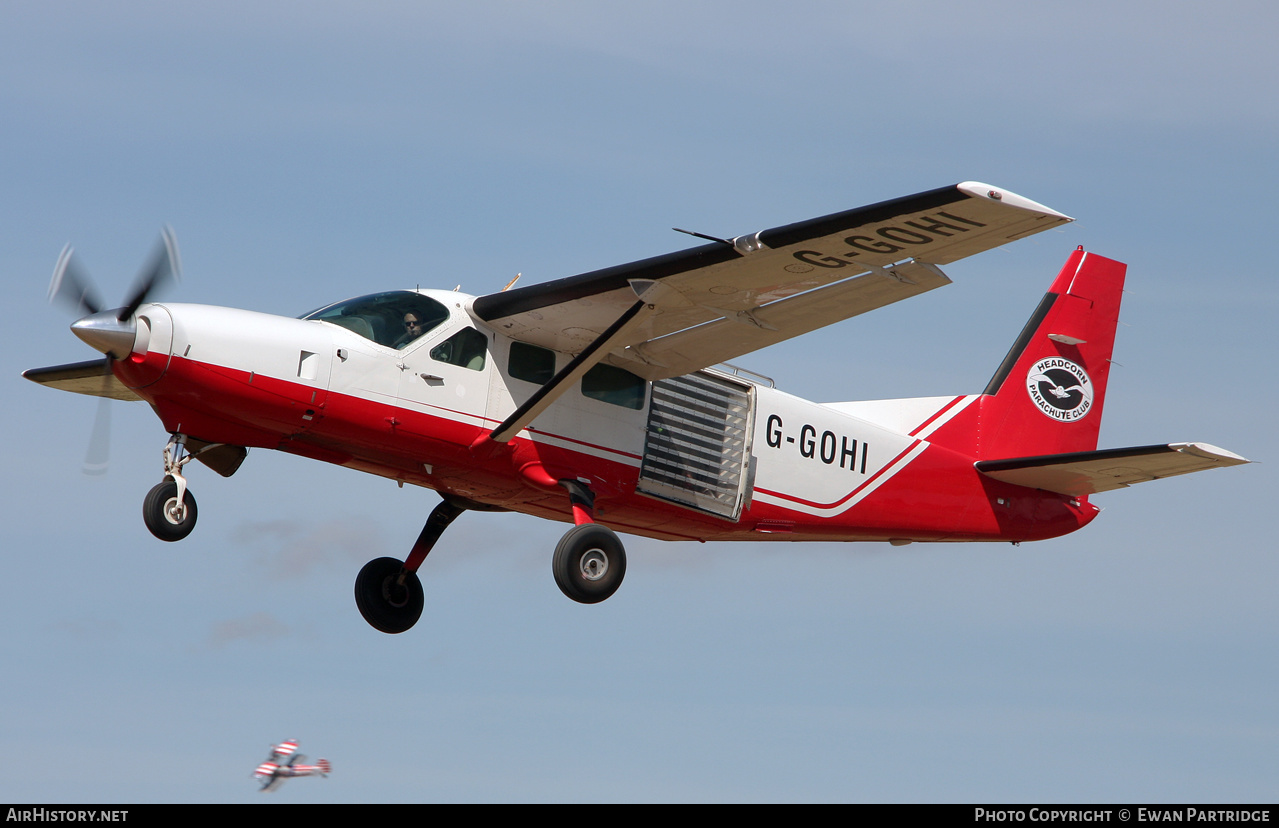 Aircraft Photo of G-GOHI | Cessna 208 Caravan I | Headcorn Parachute Club | AirHistory.net #476827