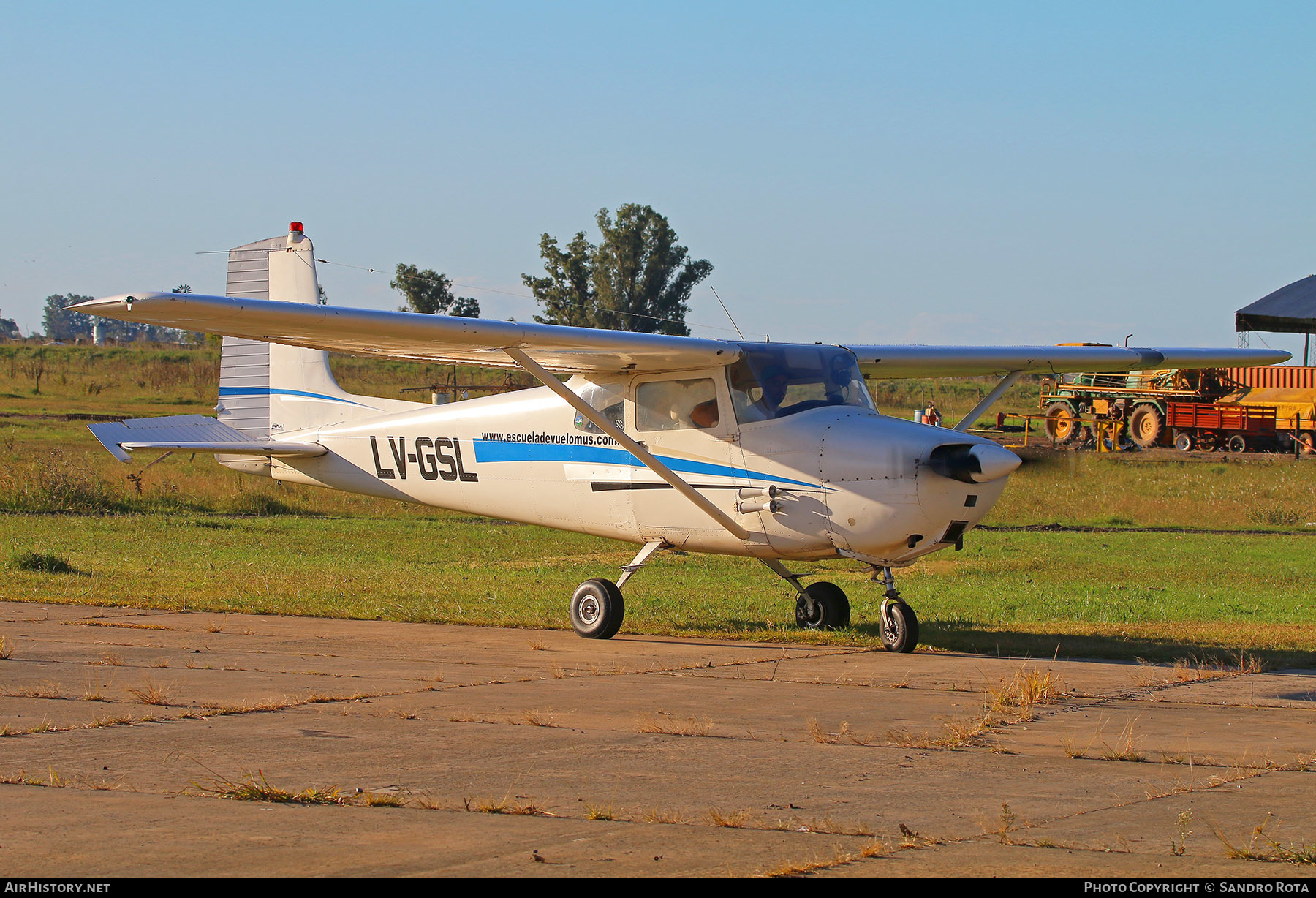 Aircraft Photo of LV-GSL | Cessna 172 | AirHistory.net #476891