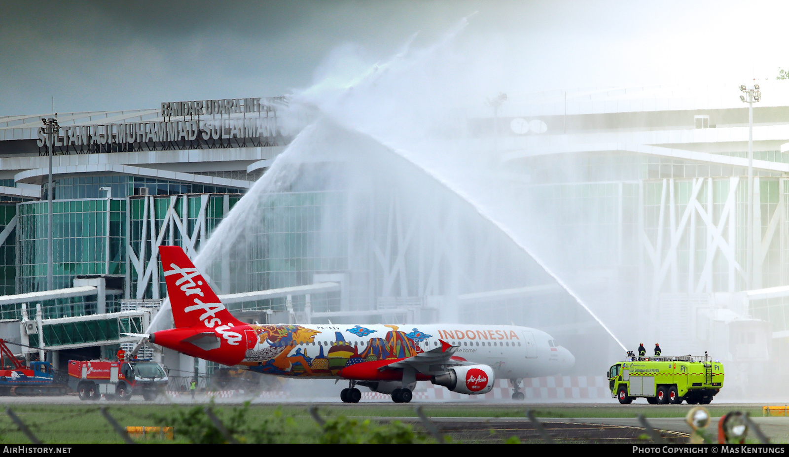 Aircraft Photo of PK-AXV | Airbus A320-216 | AirAsia | AirHistory.net #477036