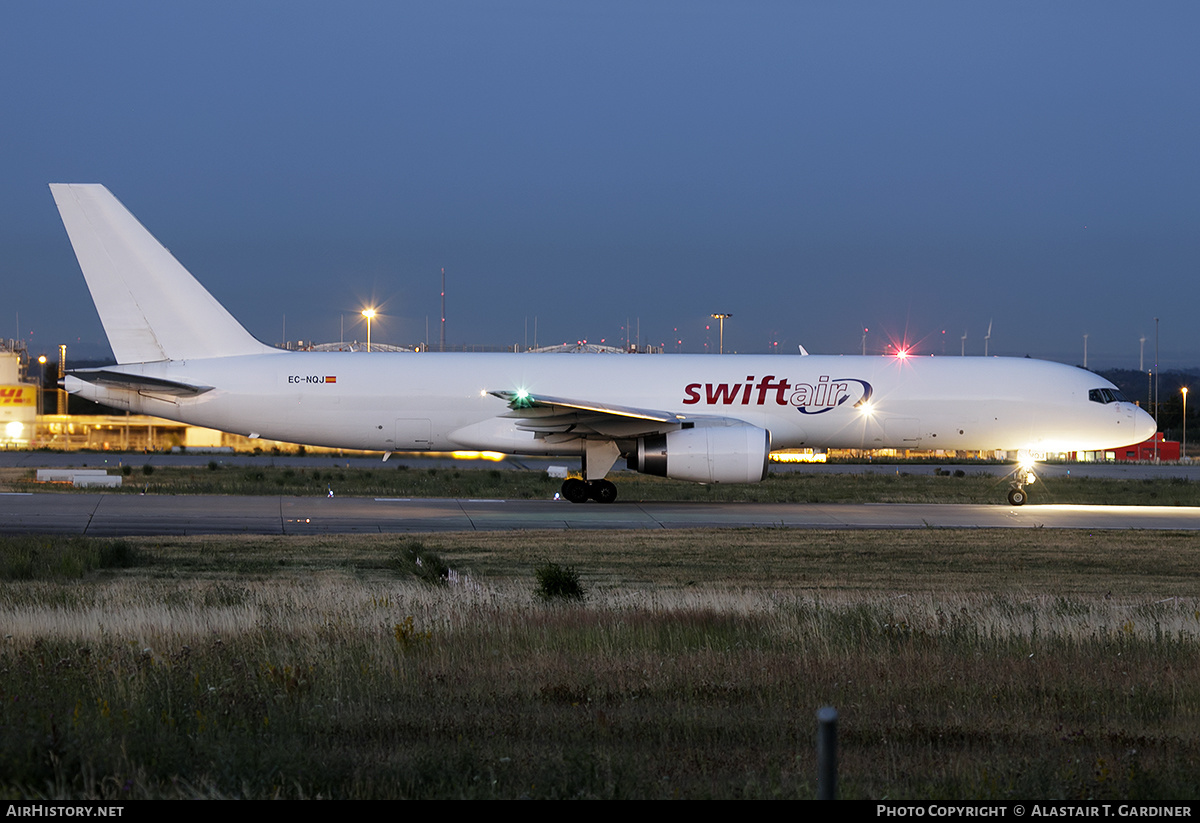 Aircraft Photo of EC-NQJ | Boeing 757-223APF | Swiftair | AirHistory.net #477449