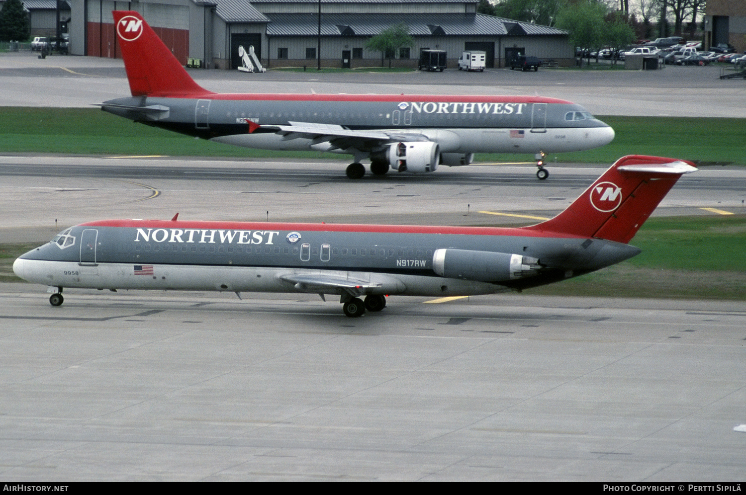 Aircraft Photo of N917RW | McDonnell Douglas DC-9-31 | Northwest Airlines | AirHistory.net #477501