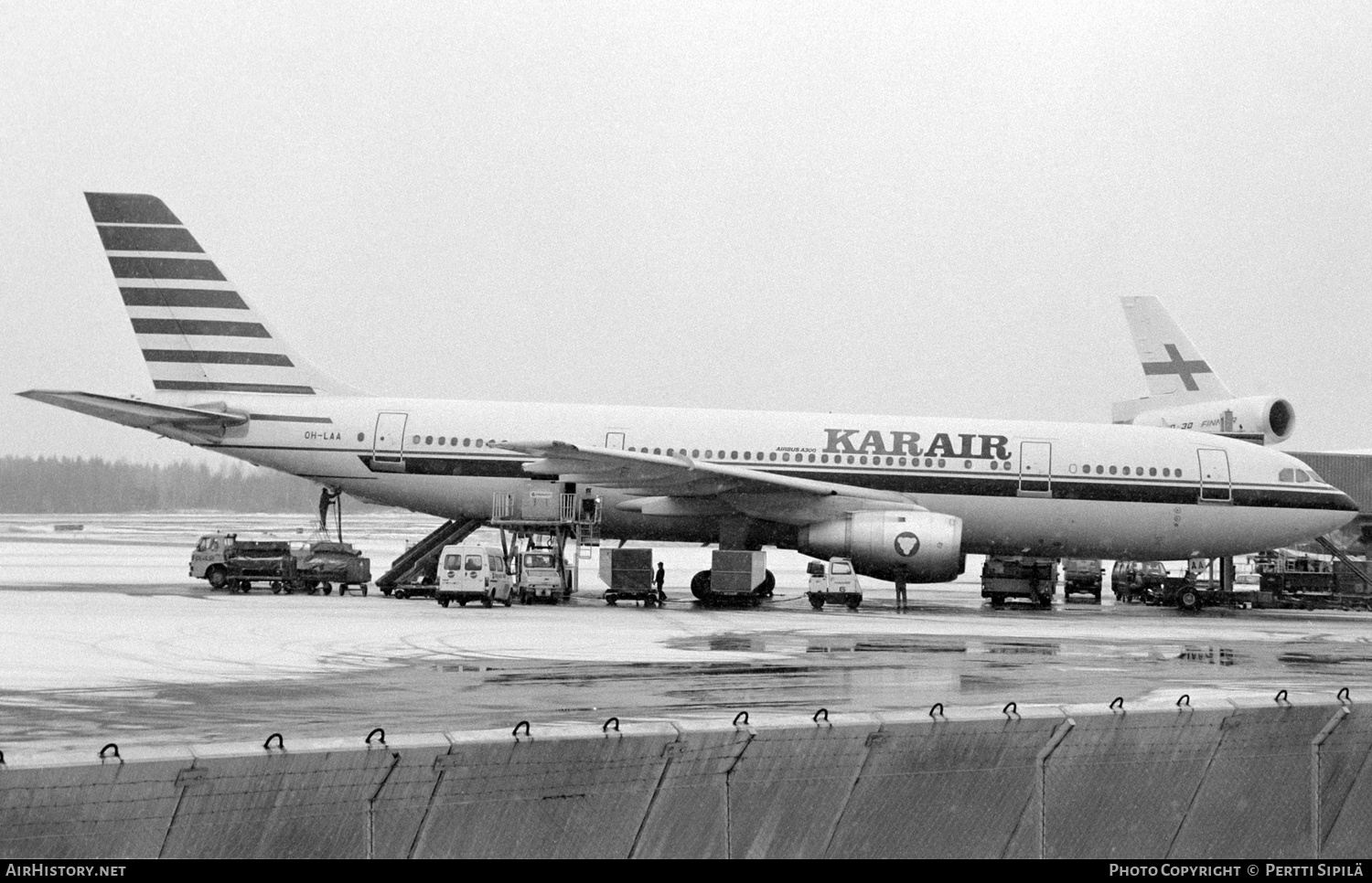 Aircraft Photo of OH-LAA | Airbus A300B4-203FF | Karair | AirHistory.net #477589
