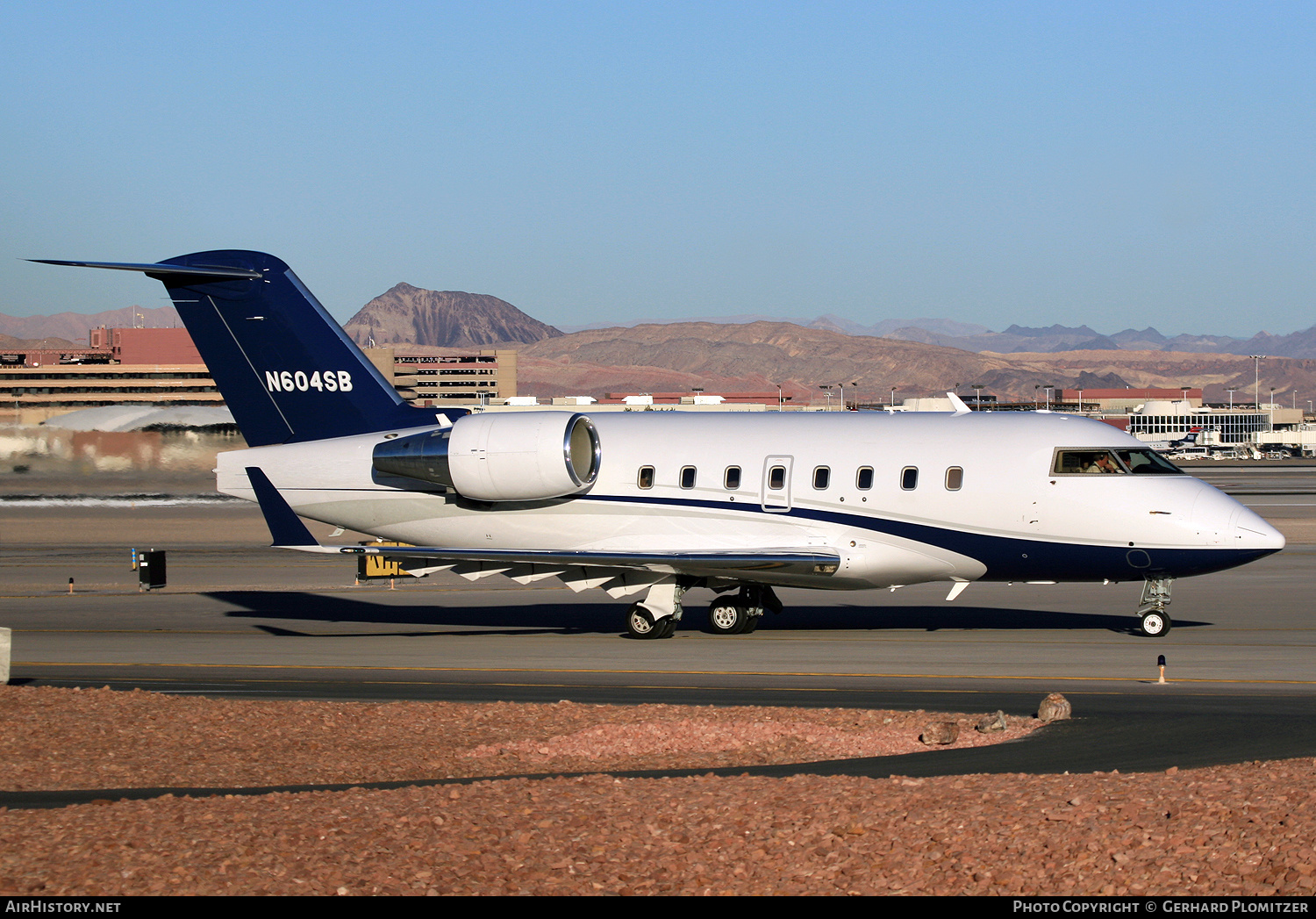 Aircraft Photo of N604SB | Bombardier Challenger 604 (CL-600-2B16) | AirHistory.net #477748
