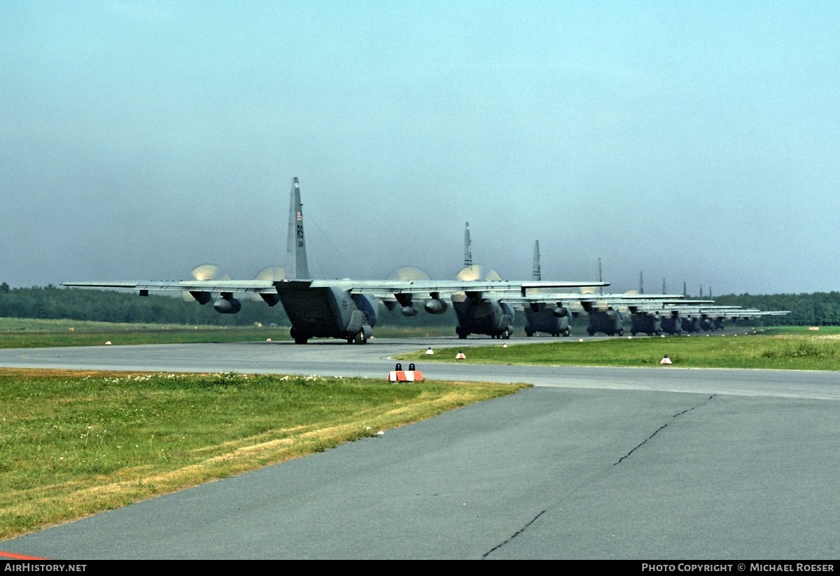 Aircraft Photo of 70-1264 / 01264 | Lockheed C-130E Hercules (L-382) | USA - Air Force | AirHistory.net #477822