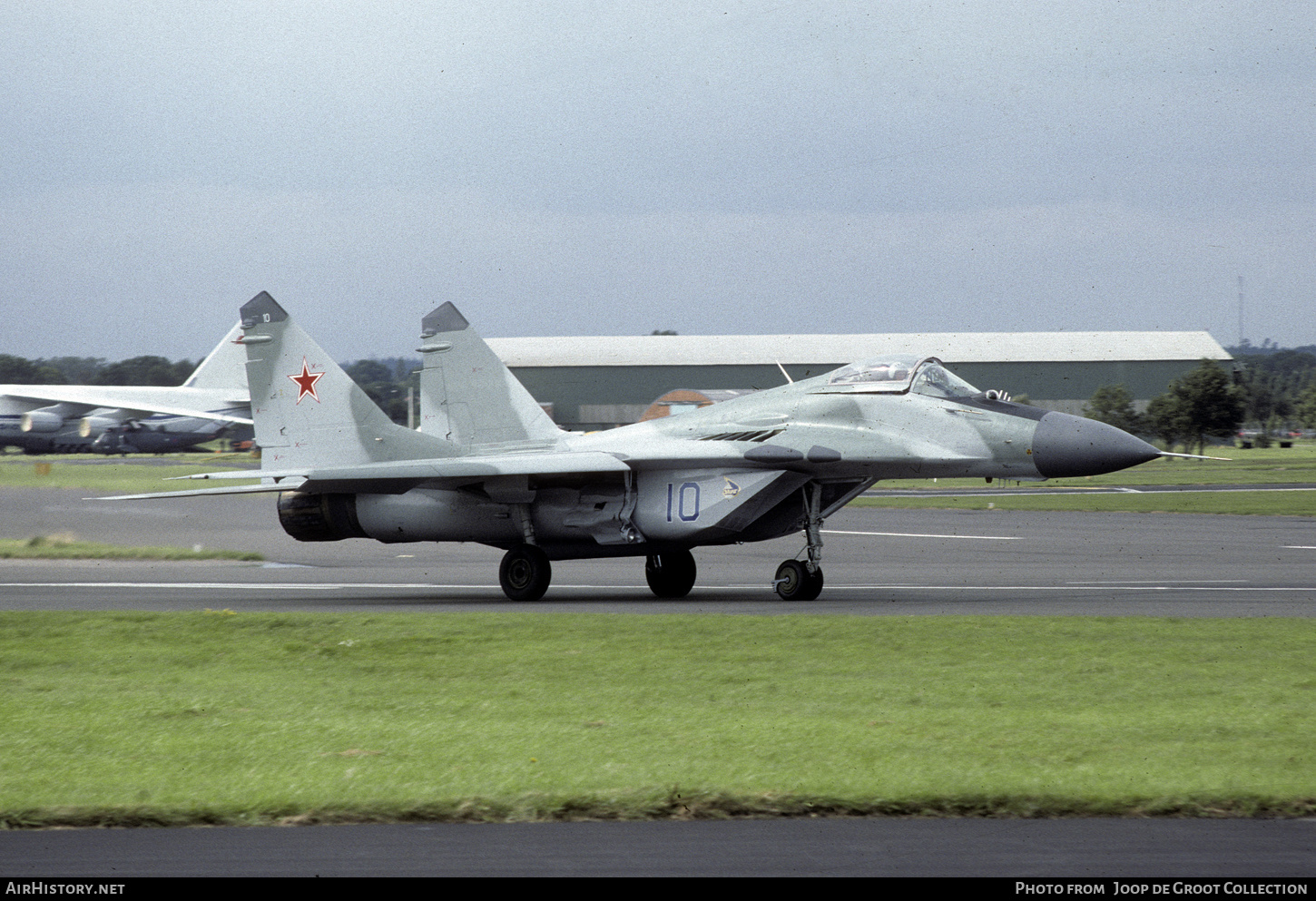 Aircraft Photo of 10 blue | Mikoyan-Gurevich MiG-29 (9-12A) | Soviet Union - Air Force | AirHistory.net #477824
