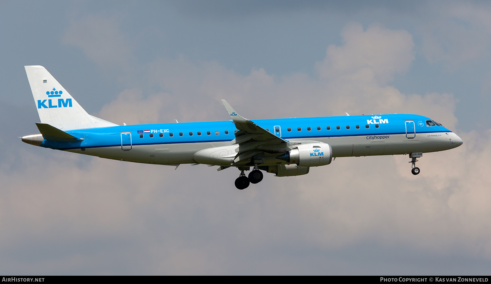 Aircraft Photo of PH-EXC | Embraer 190STD (ERJ-190-100STD) | KLM Cityhopper | AirHistory.net #477976