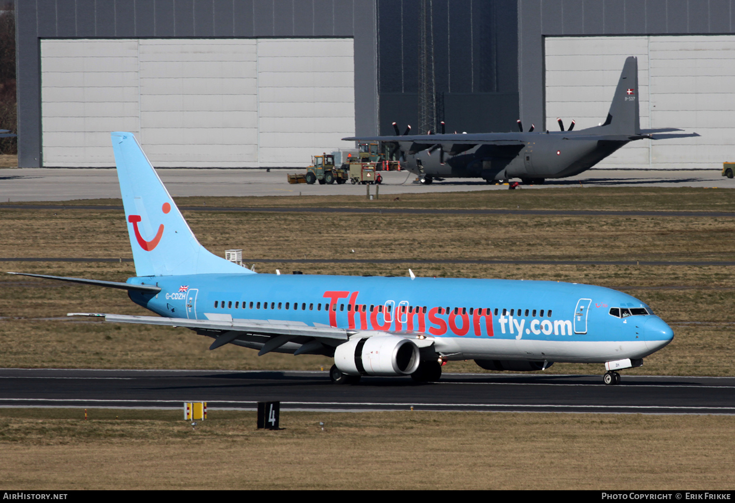 Aircraft Photo of G-CDZH | Boeing 737-804 | Thomsonfly | AirHistory.net #478043