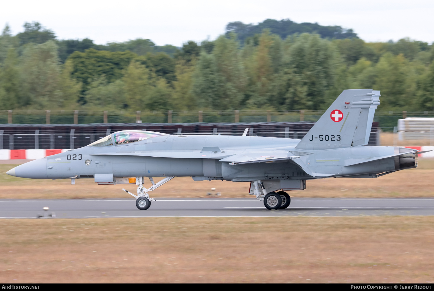 Aircraft Photo of J-5023 | McDonnell Douglas F/A-18C Hornet | Switzerland - Air Force | AirHistory.net #478096