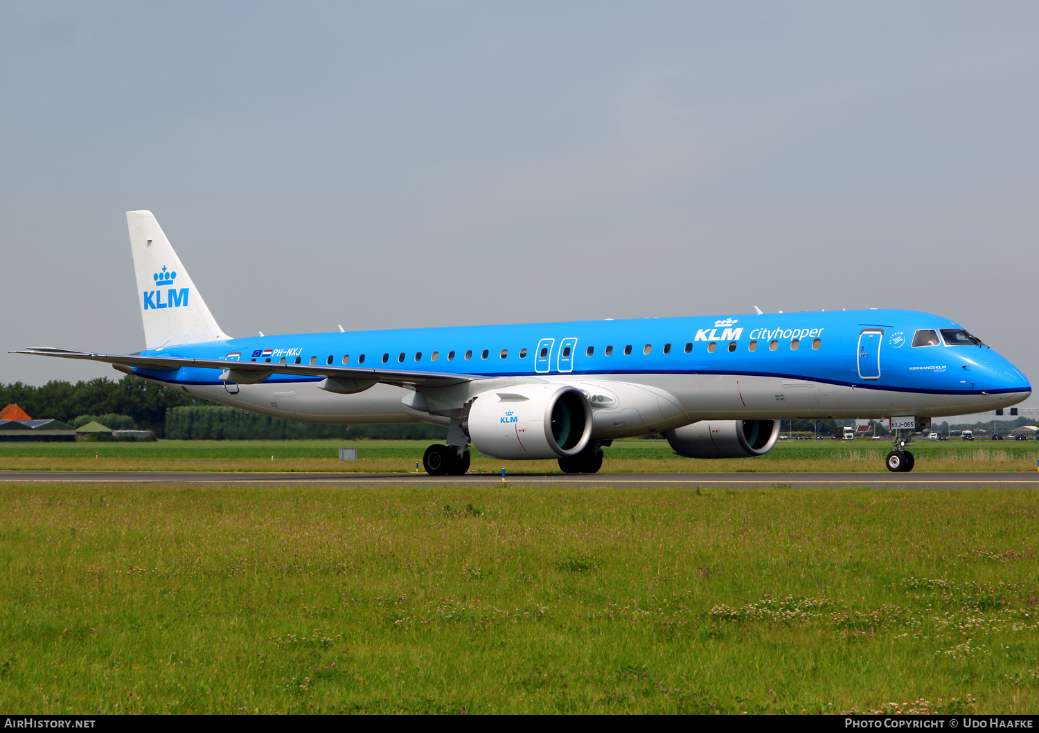 Aircraft Photo of PH-NXJ | Embraer 195-E2 (ERJ-190-400) | KLM Cityhopper | AirHistory.net #478166