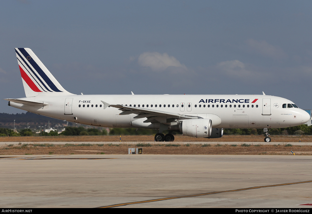 Aircraft Photo of F-GKXE | Airbus A320-214 | Air France | AirHistory.net #478211