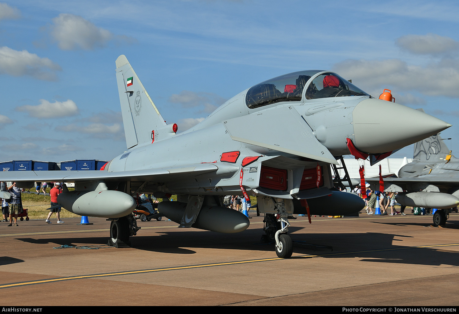 Aircraft Photo of CSX55274 | Eurofighter EF-2000 Typhoon T | Kuwait - Air Force | AirHistory.net #478318