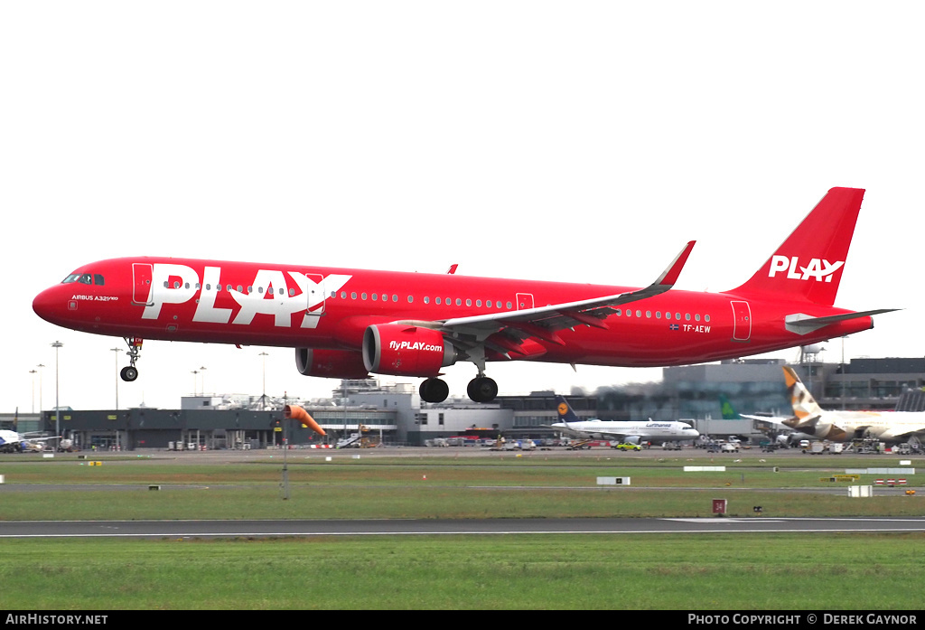 Aircraft Photo of TF-AEW | Airbus A321-251N | Play | AirHistory.net #478372