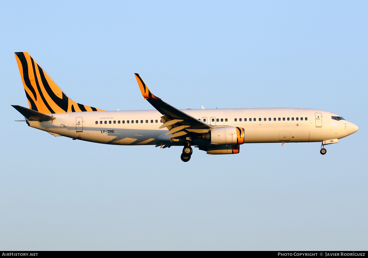 Aircraft Photo of LY-TRE | Boeing 737-8FE | AirHistory.net #478455