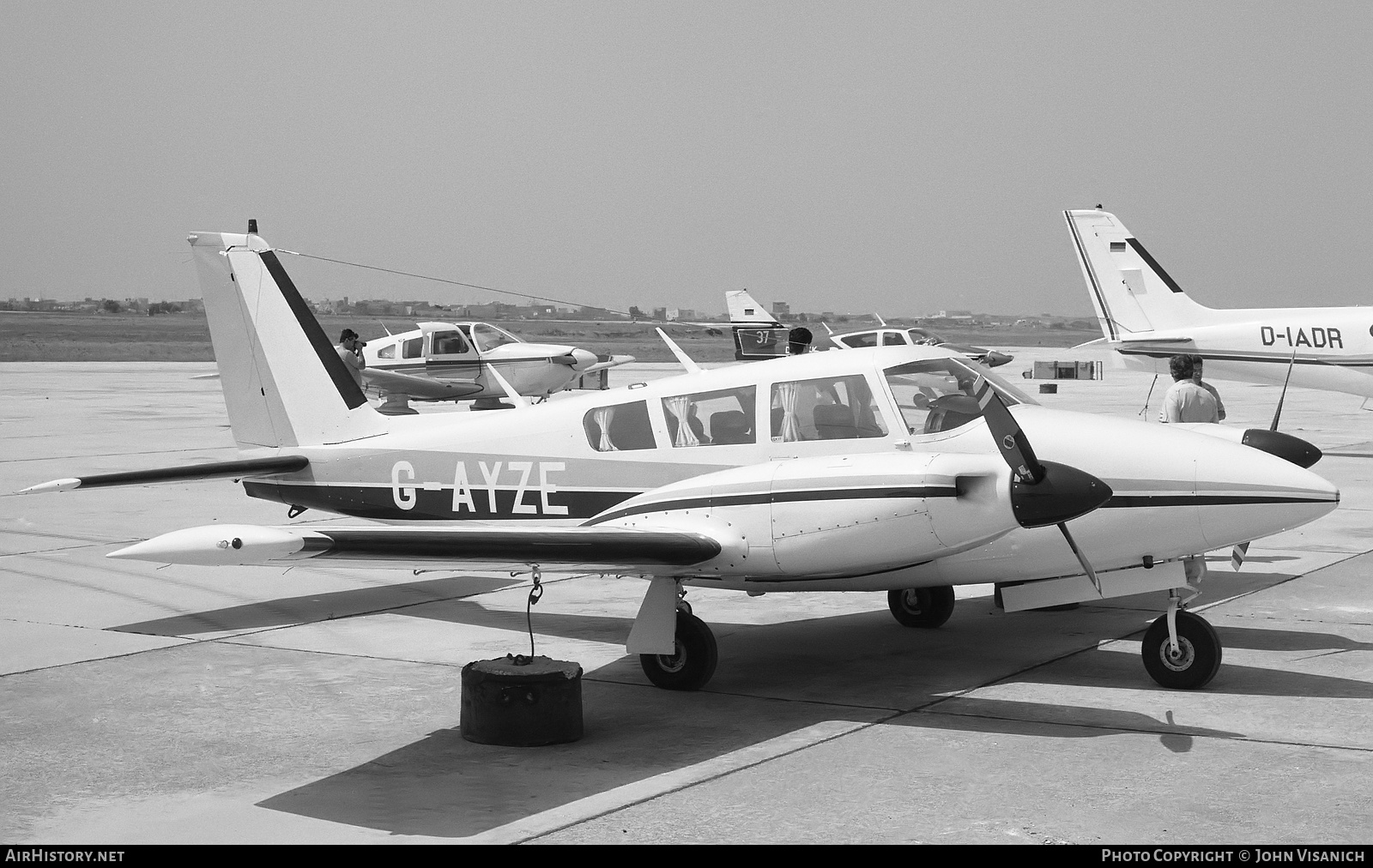 Aircraft Photo of G-AYZE | Piper PA-39-160 Twin Comanche C/R | AirHistory.net #478474