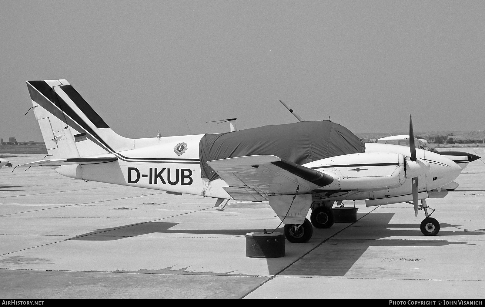 Aircraft Photo of D-IKUB | Beech B55 Baron (95-B55) | AirHistory.net #478477