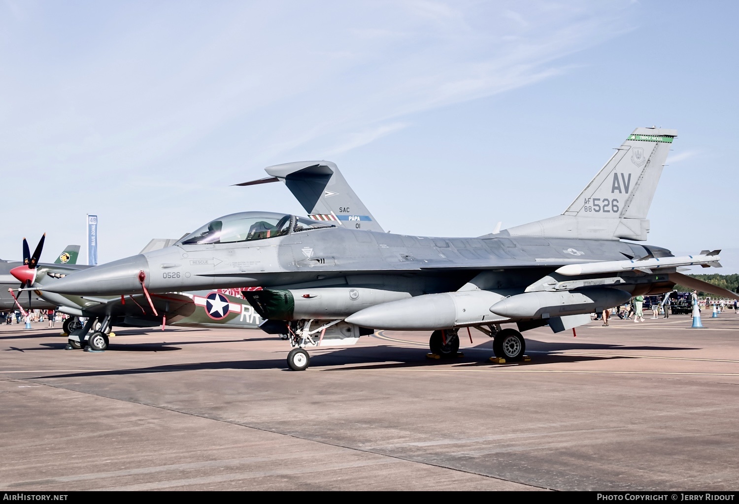 Aircraft Photo of 88-0526 / AF88-526 | General Dynamics F-16CM Fighting Falcon | USA - Air Force | AirHistory.net #478538