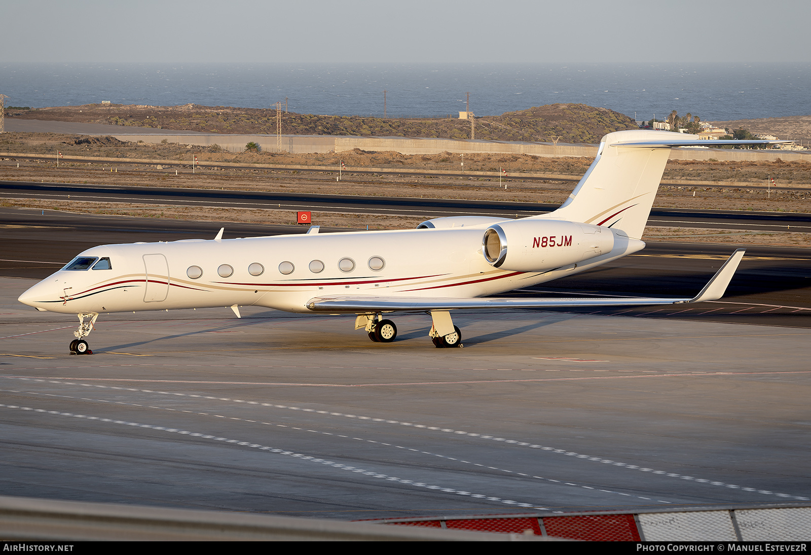 Aircraft Photo of N85JM | Gulfstream Aerospace C-37B Gulfstream G550 (G-V-SP) | AirHistory.net #478756