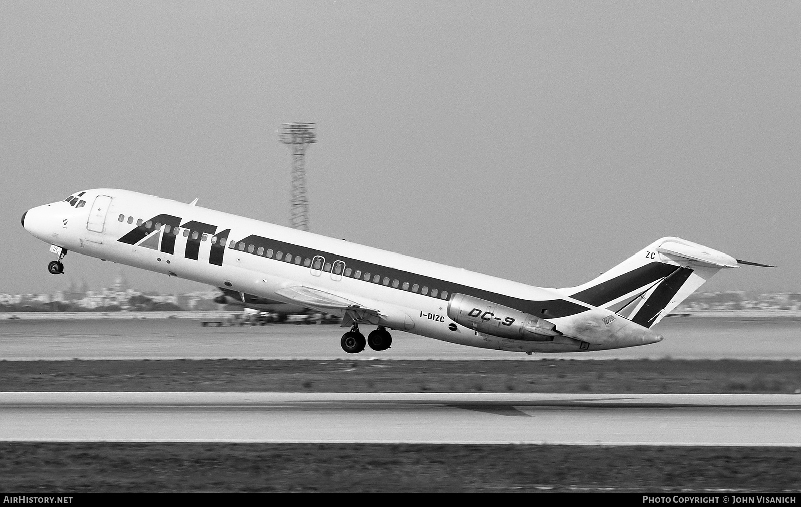 Aircraft Photo of I-DIZC | McDonnell Douglas DC-9-32 | ATI - Aero Trasporti Italiani | AirHistory.net #478765