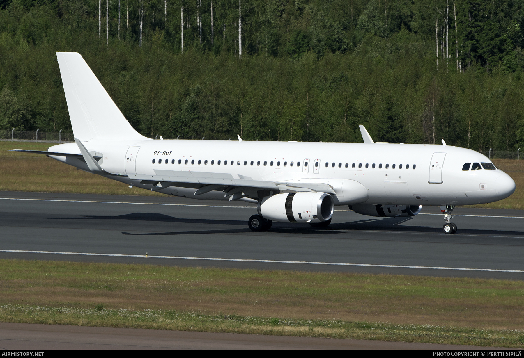 Aircraft Photo of OY-RUY | Airbus A320-232 | AirHistory.net #478797