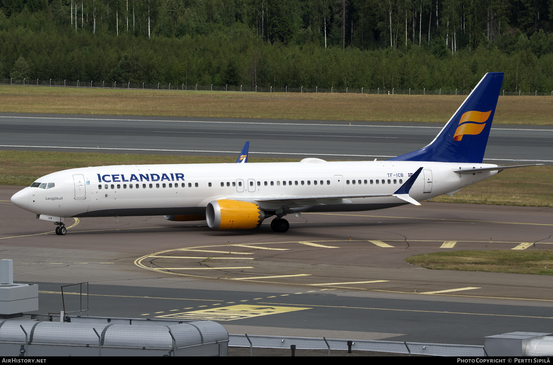 Aircraft Photo of TF-ICB | Boeing 737-9 Max 9 | Icelandair | AirHistory.net #478843