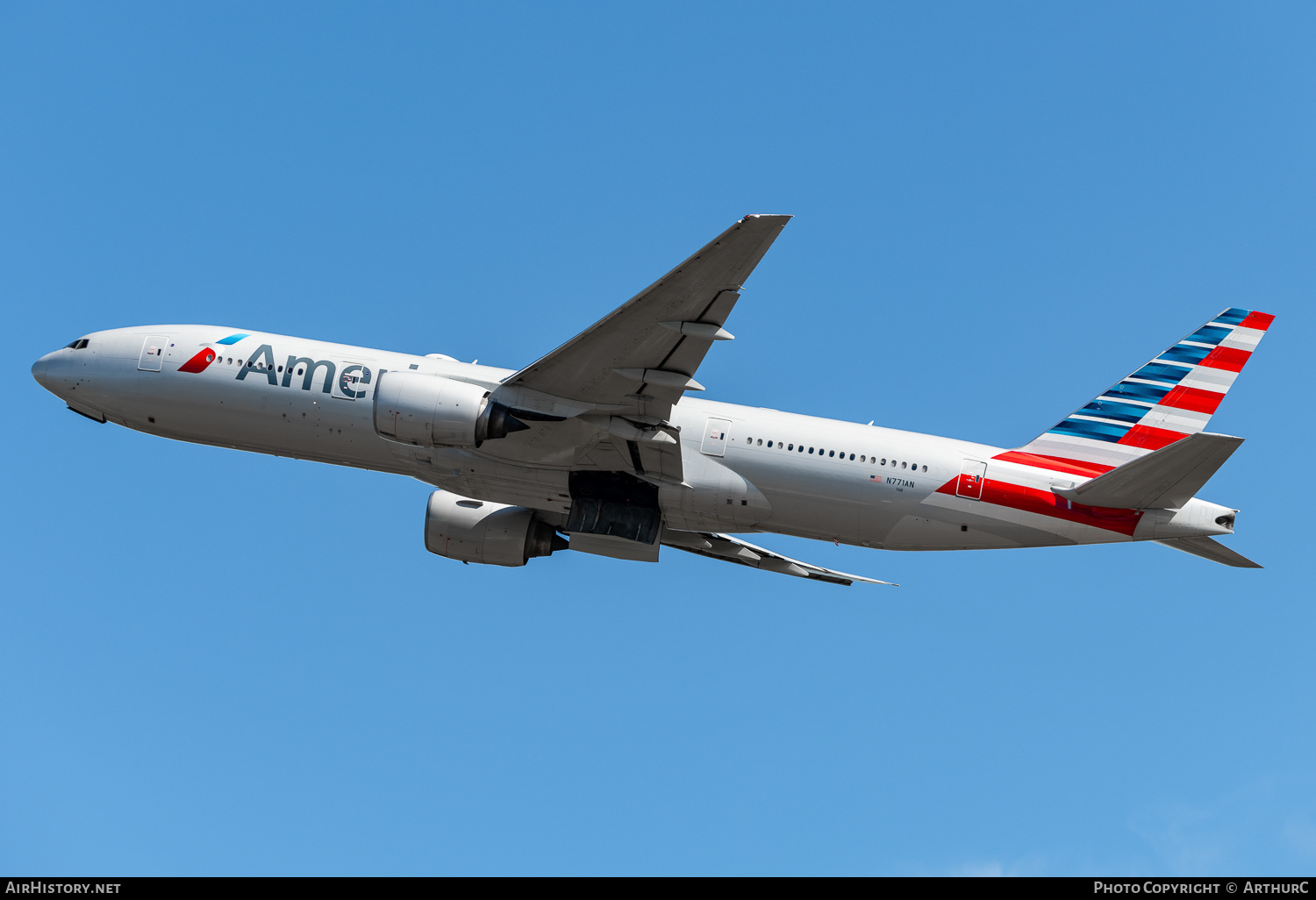 Aircraft Photo of N771AN | Boeing 777-223/ER | American Airlines | AirHistory.net #478939