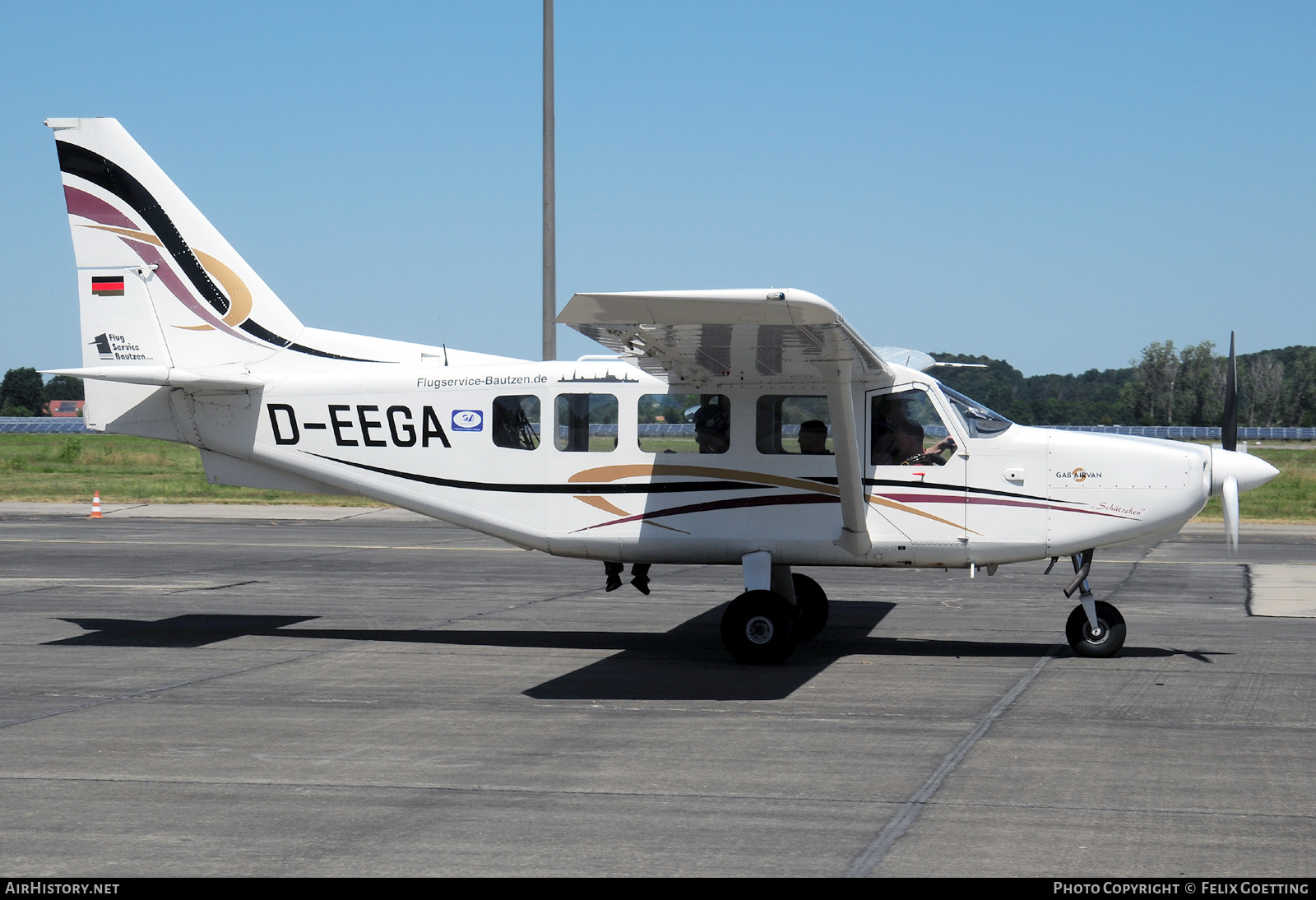 Aircraft Photo of D-EEGA | GippsAero GA8-TC320 Airvan | Flug Service Bautzen | AirHistory.net #479121