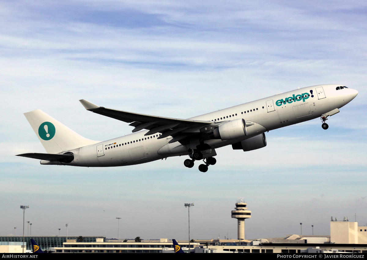 Aircraft Photo of EC-MKT | Airbus A330-223 | Evelop Airlines | AirHistory.net #479132