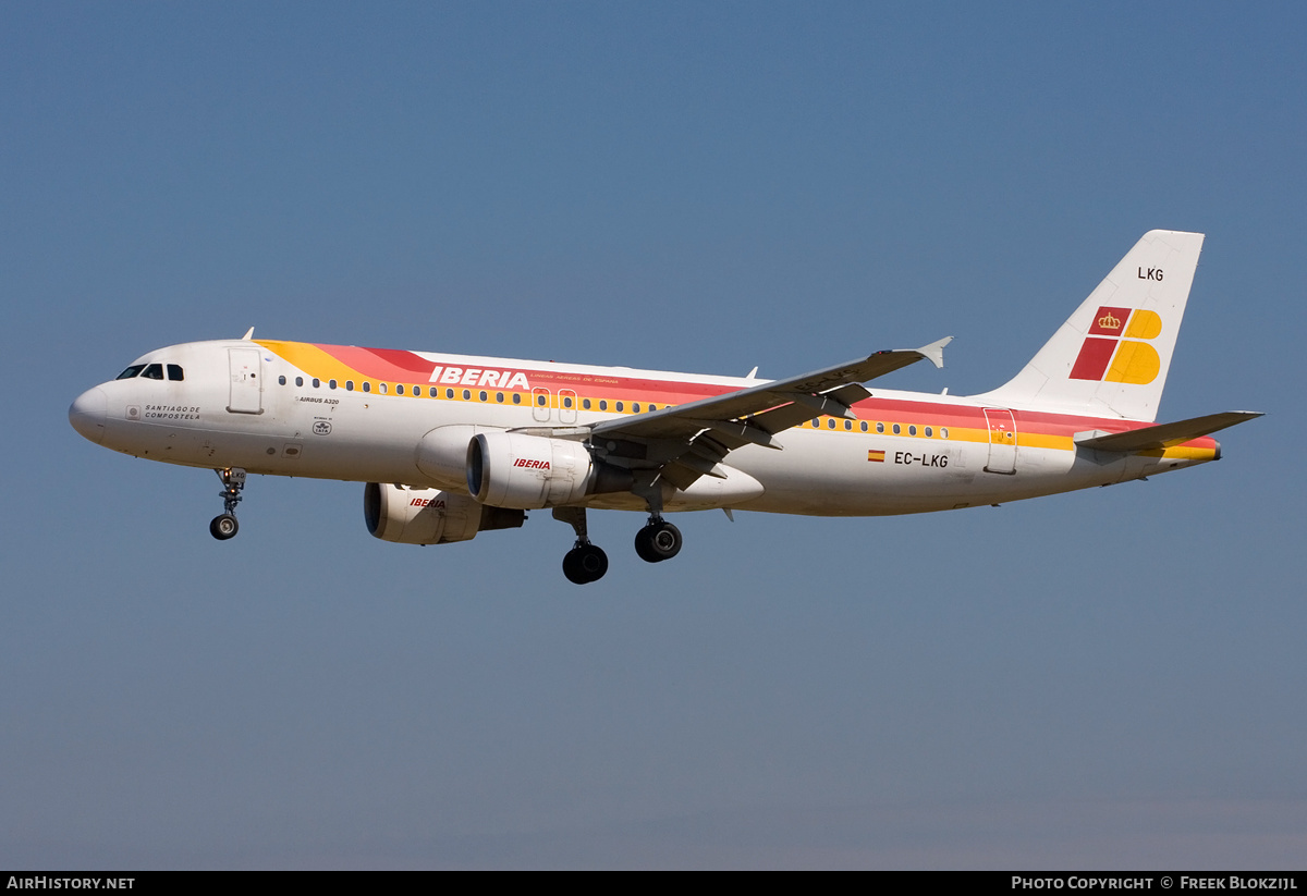 Aircraft Photo of EC-LKG | Airbus A320-214 | Iberia | AirHistory.net #479184