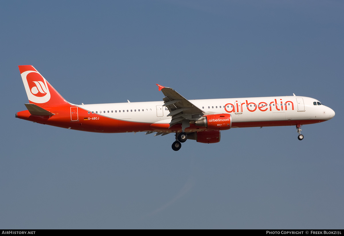 Aircraft Photo of D-ABCJ | Airbus A321-211 | Air Berlin | AirHistory.net #479214