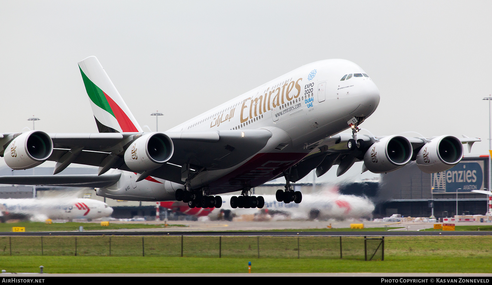 Aircraft Photo of A6-EEZ | Airbus A380-861 | Emirates | AirHistory.net #479227