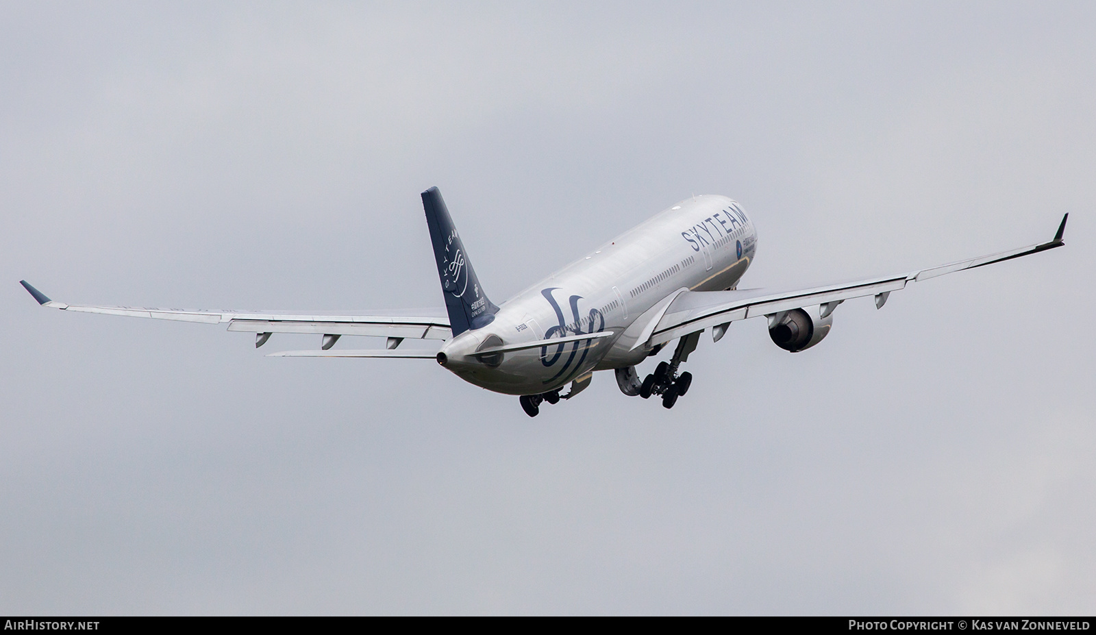 Aircraft Photo of B-5928 | Airbus A330-323E | China Southern Airlines | AirHistory.net #479252