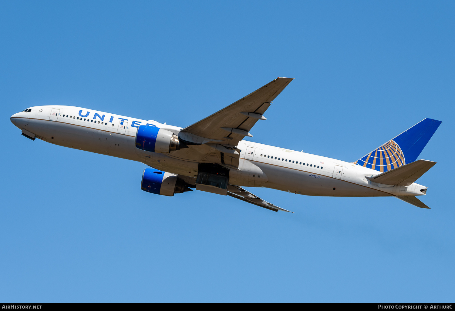 Aircraft Photo of N793UA | Boeing 777-222/ER | United Airlines | AirHistory.net #479286