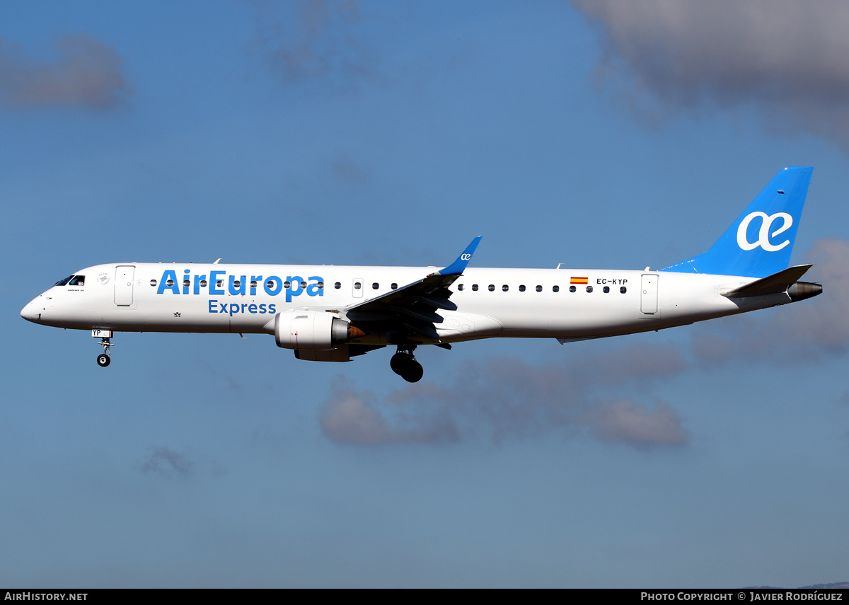 Aircraft Photo of EC-KYP | Embraer 195LR (ERJ-190-200LR) | Air Europa Express | AirHistory.net #479392