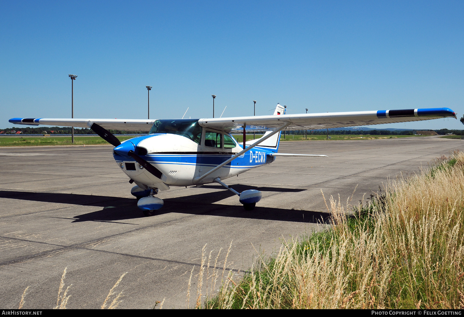 Aircraft Photo of D-ECWX | Cessna 182P Skylane | AirHistory.net #479409