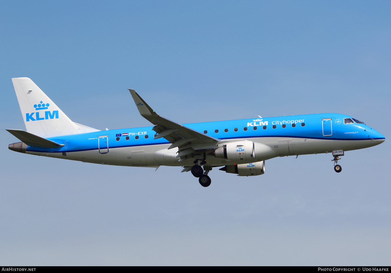 Aircraft Photo of PH-EXR | Embraer 175STD (ERJ-170-200STD) | KLM Cityhopper | AirHistory.net #479454