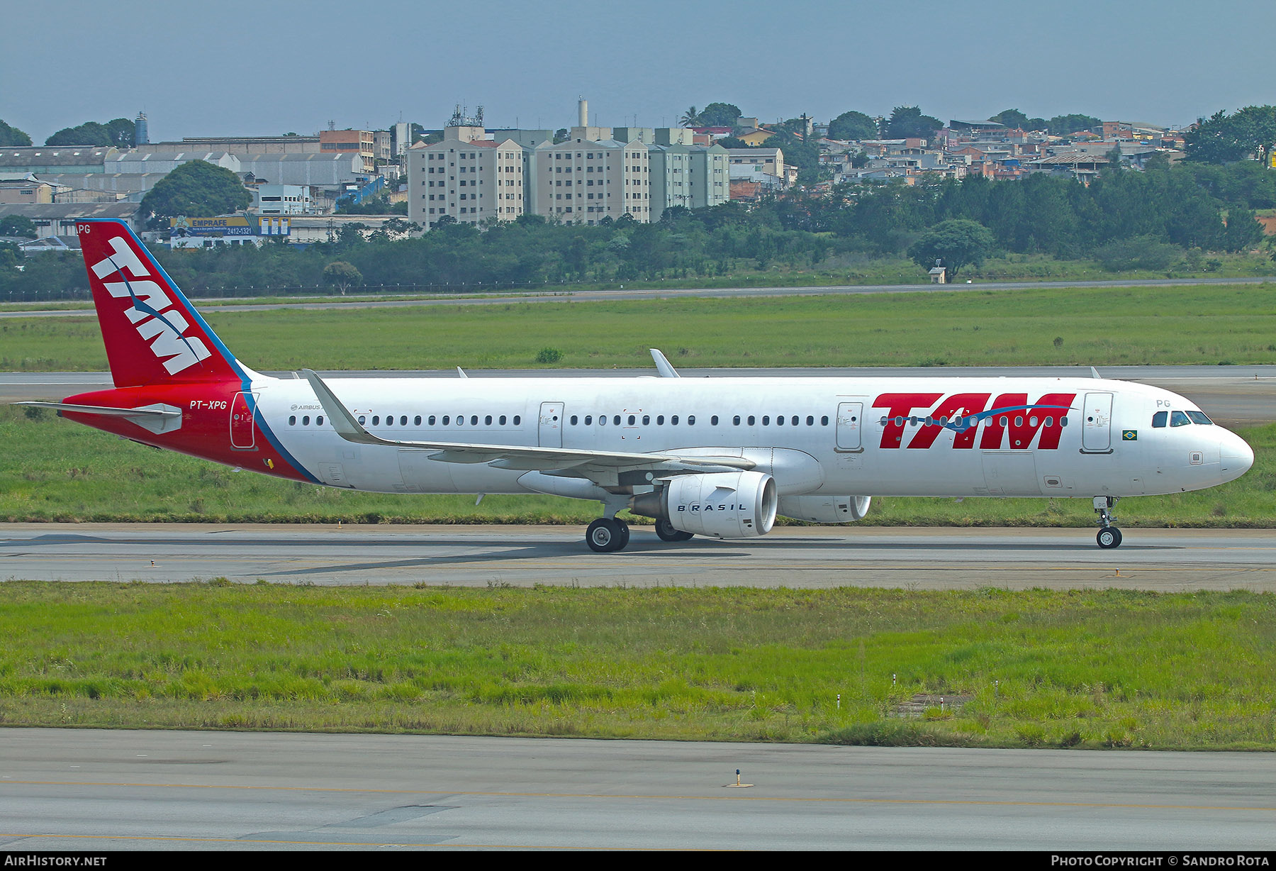 Aircraft Photo of PT-XPG | Airbus A321-211 | TAM Linhas Aéreas | AirHistory.net #479468