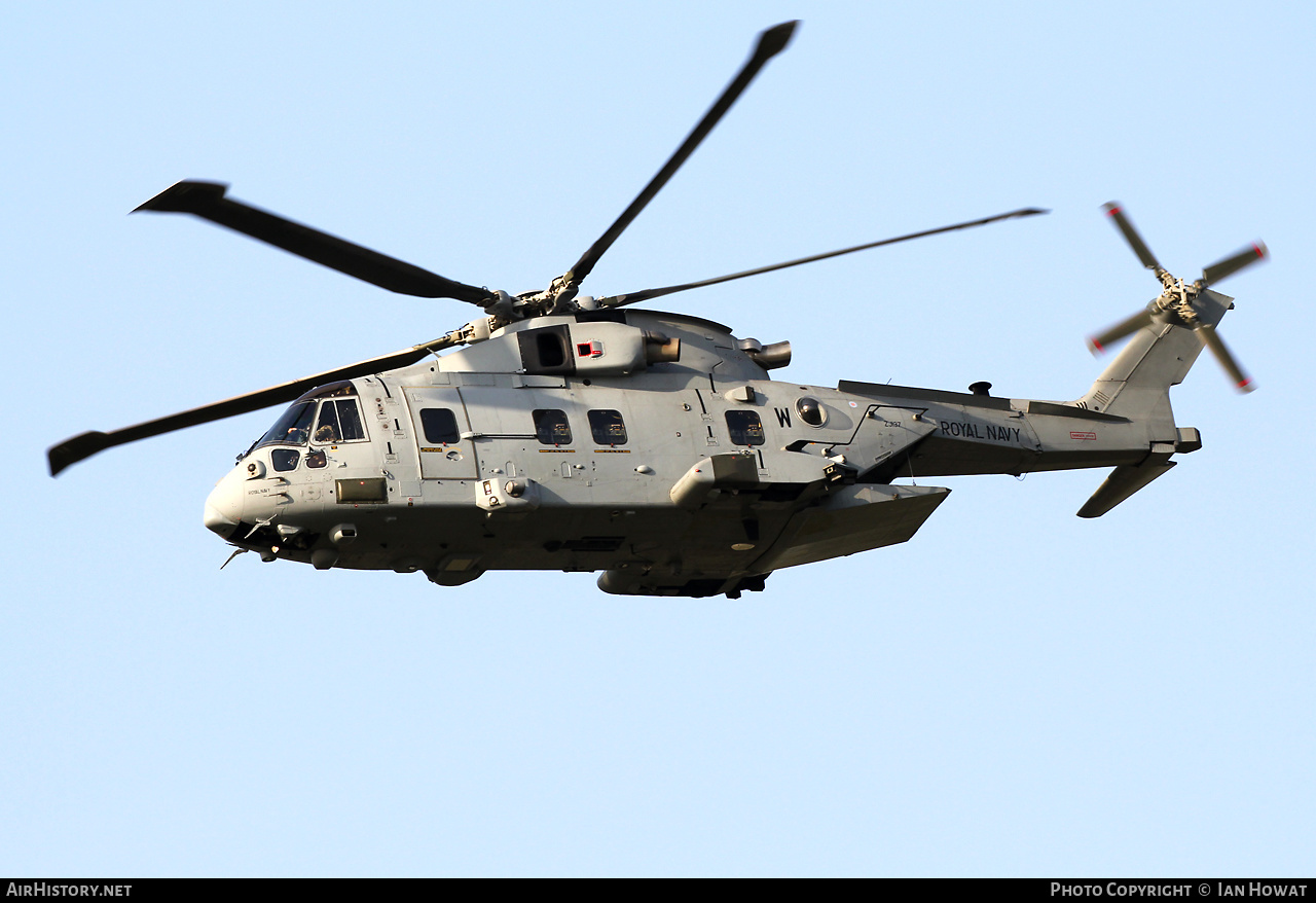 Aircraft Photo of ZJ137 | EHI EH101-411 Merlin HC4 | UK - Navy | AirHistory.net #479487