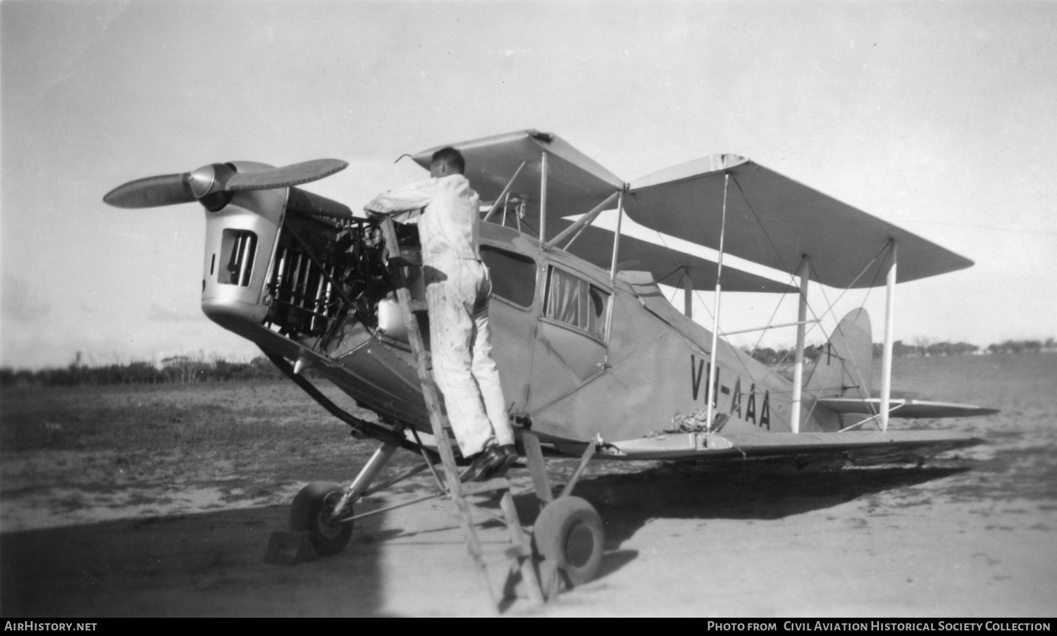 Aircraft Photo of VH-AAA | De Havilland D.H. 83 Fox Moth | Bush Church Aid Society | AirHistory.net #479684