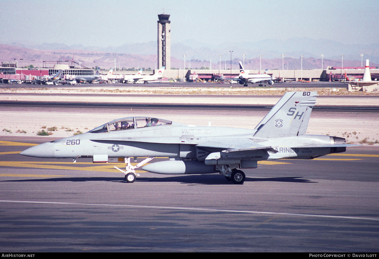 Aircraft Photo of 164028 | McDonnell Douglas F/A-18D Hornet | USA - Marines | AirHistory.net #479708
