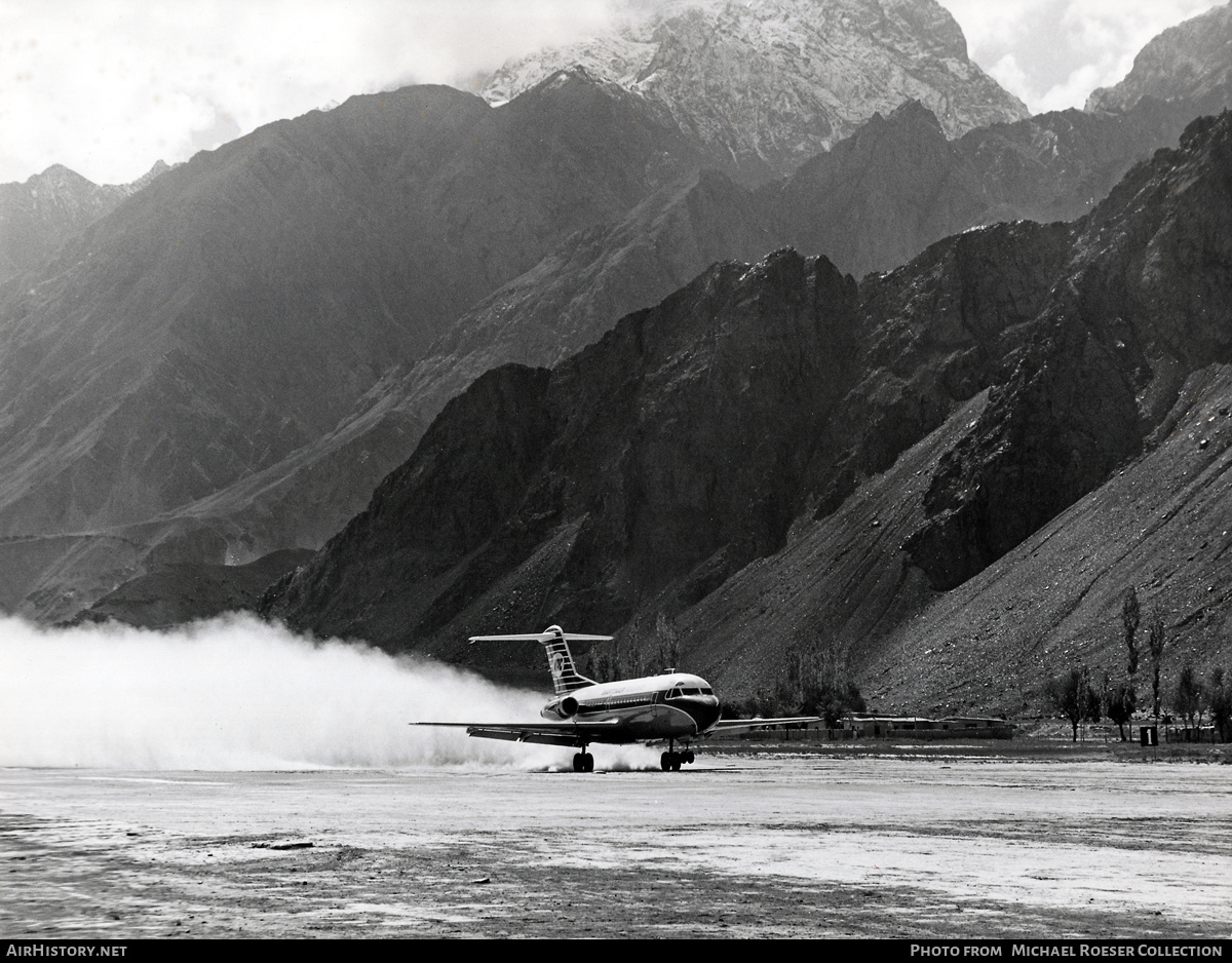 Aircraft Photo of PH-MAT | Fokker F28-1000 Fellowship | Martinair Holland | AirHistory.net #479720