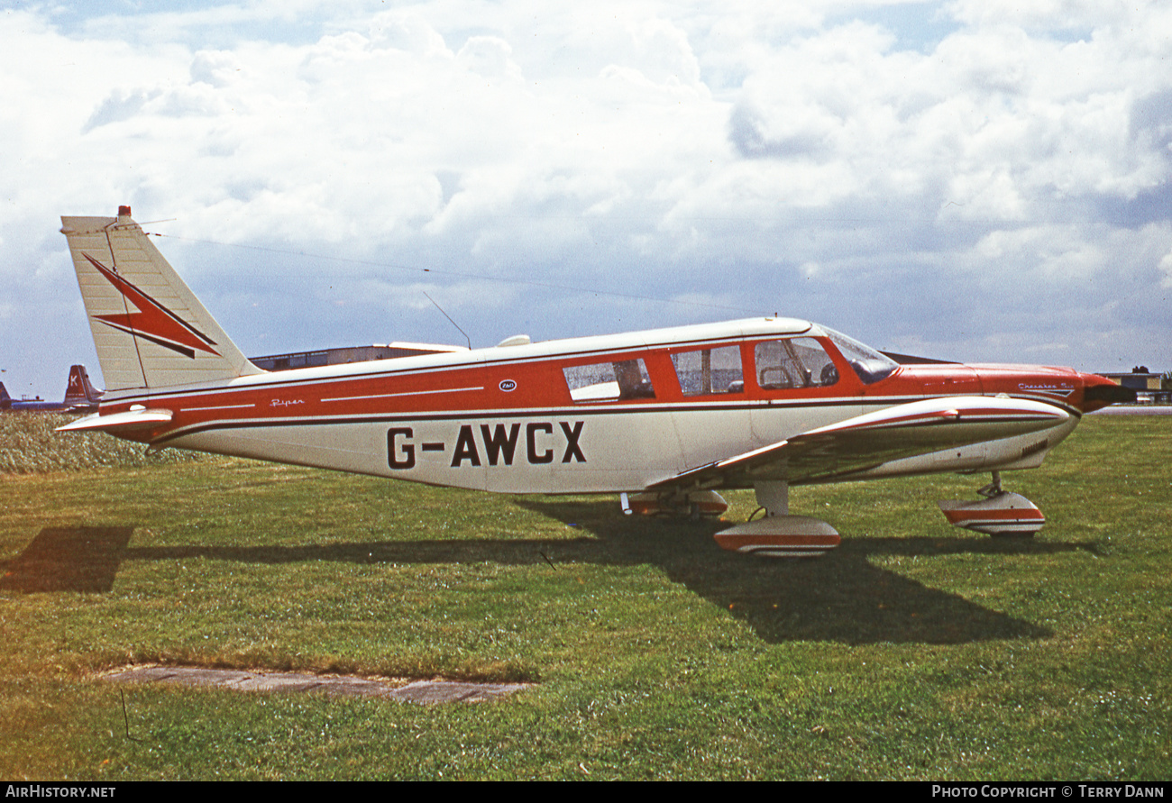 Aircraft Photo of G-AWCX | Piper PA-32-260 Cherokee Six | AirHistory.net #479826