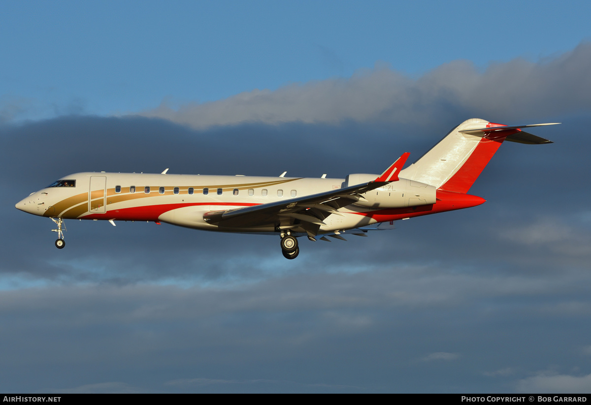 Aircraft Photo of VP-CZL | Bombardier Global 6000 (BD-700-1A10) | AirHistory.net #479855