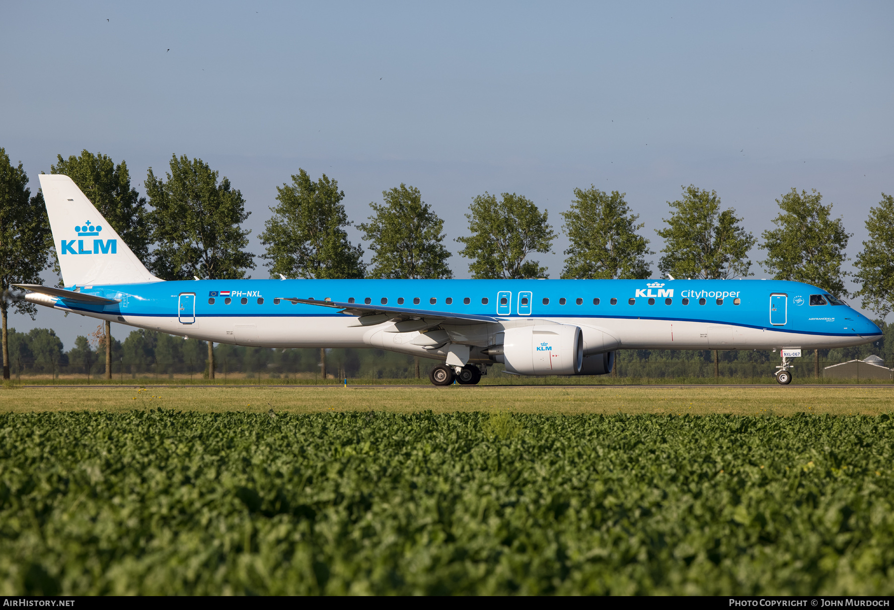 Aircraft Photo of PH-NXL | Embraer 195-E2 (ERJ-190-400) | KLM Cityhopper | AirHistory.net #479925