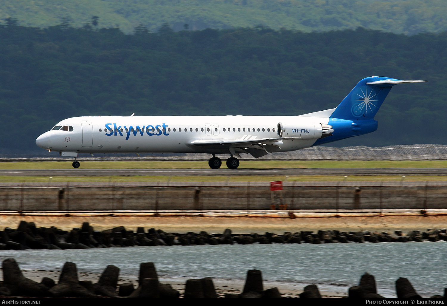 Aircraft Photo of VH-FNJ | Fokker 100 (F28-0100) | Skywest Airlines | AirHistory.net #480111